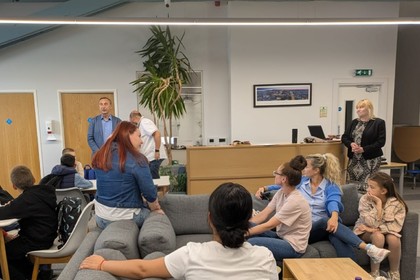 С школския звънец „Първо Българско Училище "Надежда Станчова - лейди Мюър", Единбург откри за единадесети път новата учебна година